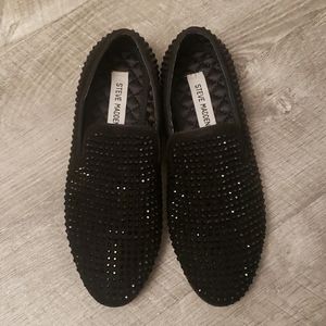 Boys shoes worn once !